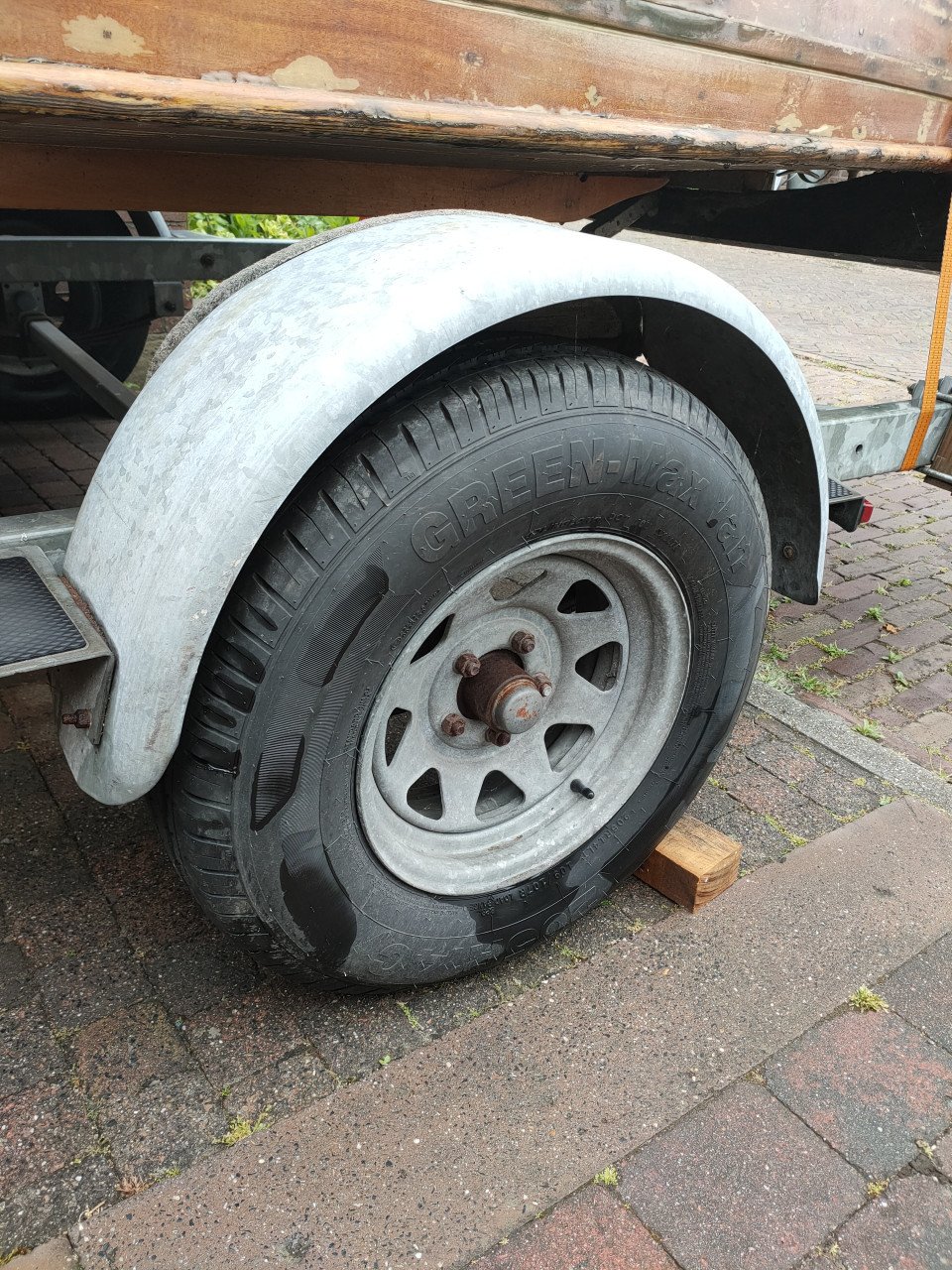 Trailer voor boot van 6 meter