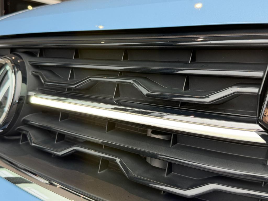 Volkswagen T-cross 1.0 tsi 116pk dsg r-line | trekhaak | navi | iq light | 