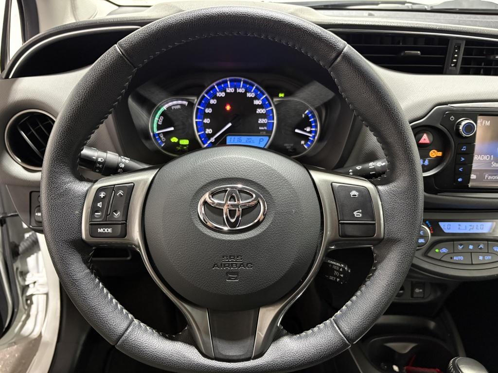 Toyota Yaris 1.5 hybrid lease