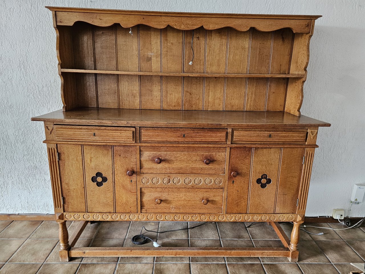 Antieke dressoir