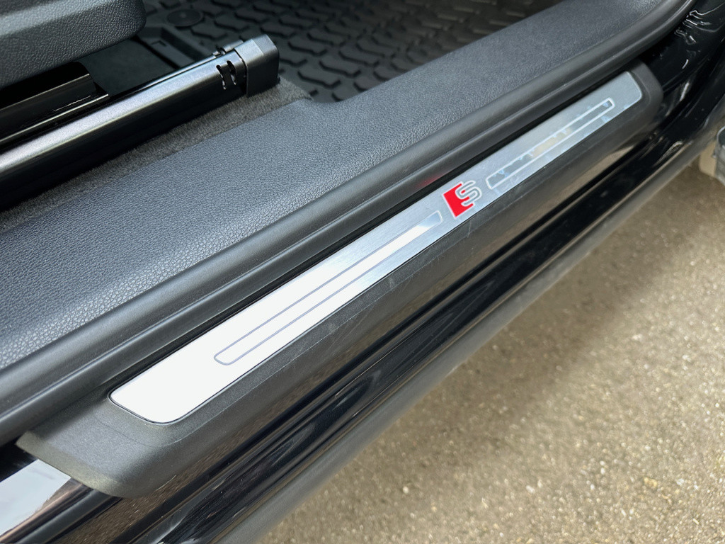 Audi Q3 sportback 45 tfsi e s-line | zwart optiek | camera | keyless | adap