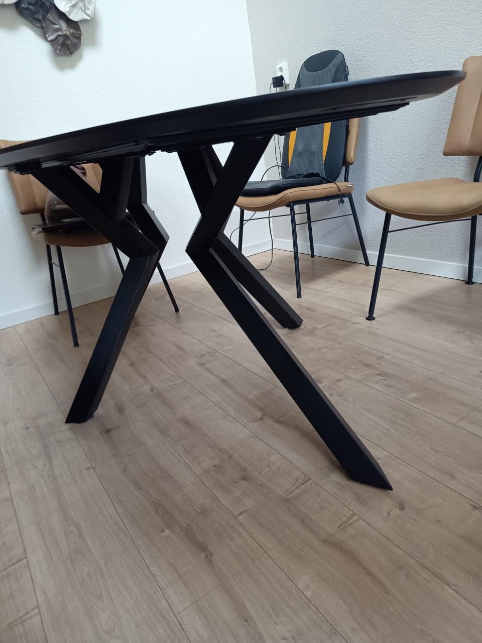 Ovale tafel roestkleurig