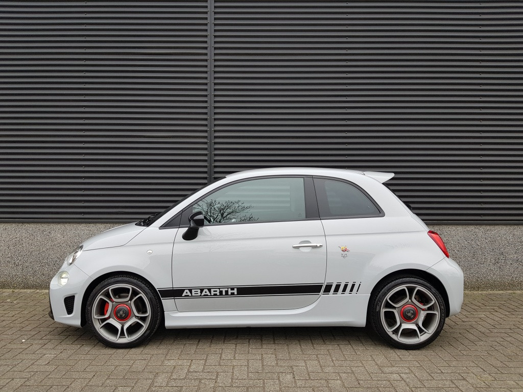 Abarth 500 1.4 t-jet abarth 595 - 145 pk