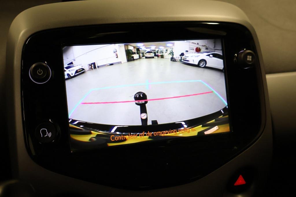 Toyota Aygo 1.0 vvt-i x-joy automaat