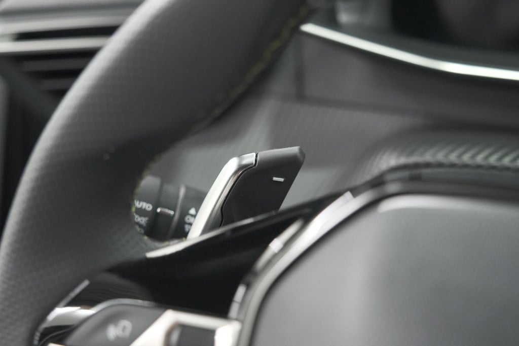 Peugeot 208 hybrid 136 e-dcs6 gt | 360 camera | adaptieve cruise control | 