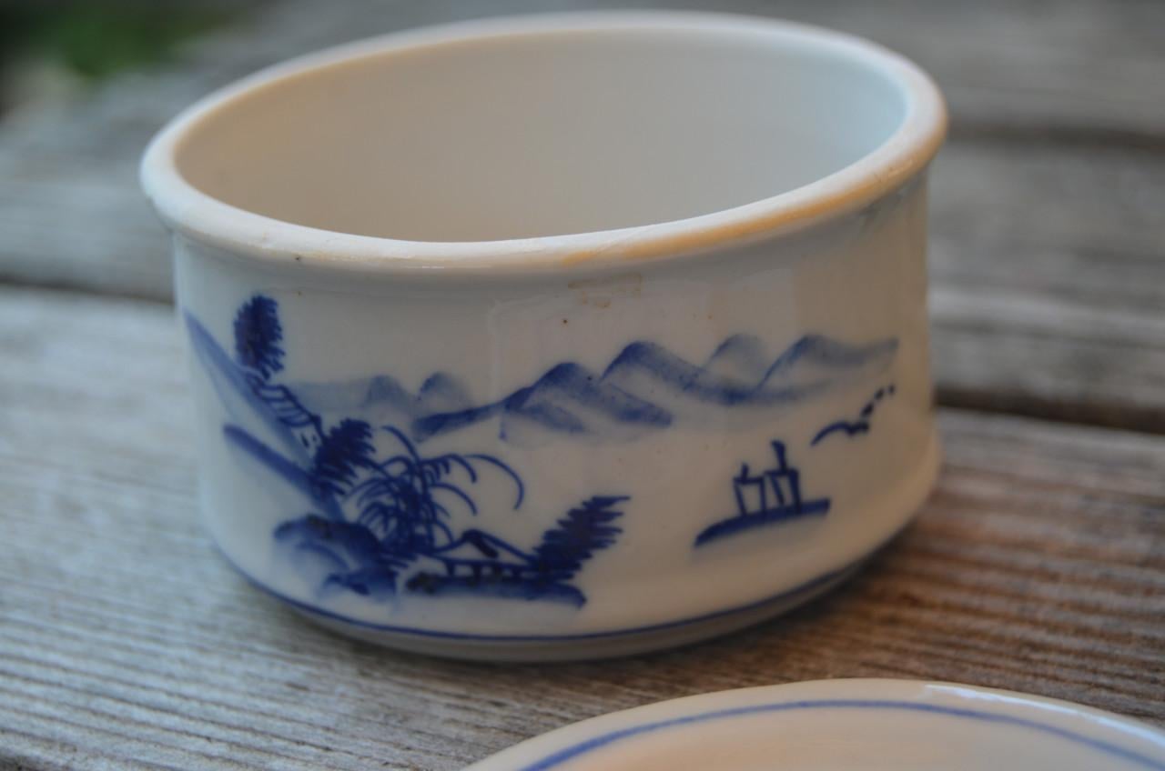 4 Diverse Chinese potjes / bakjes / dingetjes