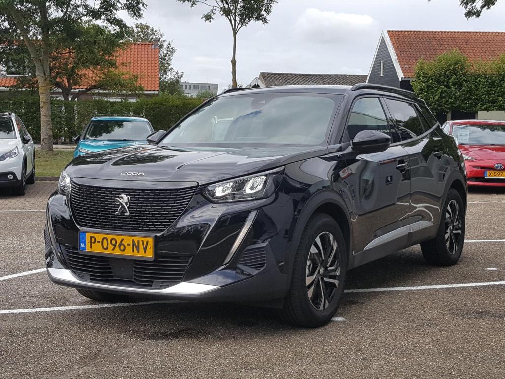 Peugeot E-2008 ev 50kwh 136pk allure pack apple carplay &android auto | nav