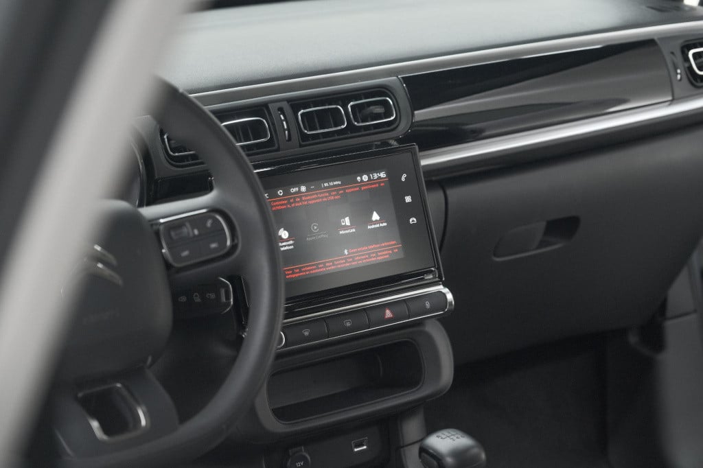 Citroen C3 puretech 110 max | parkeersensoren | apple carplay | climate con