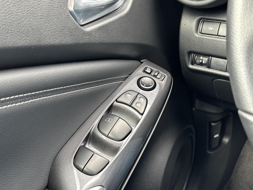 Nissan Juke 1.6 hybrid n-connecta | navigatie | camera | keyless entry | le