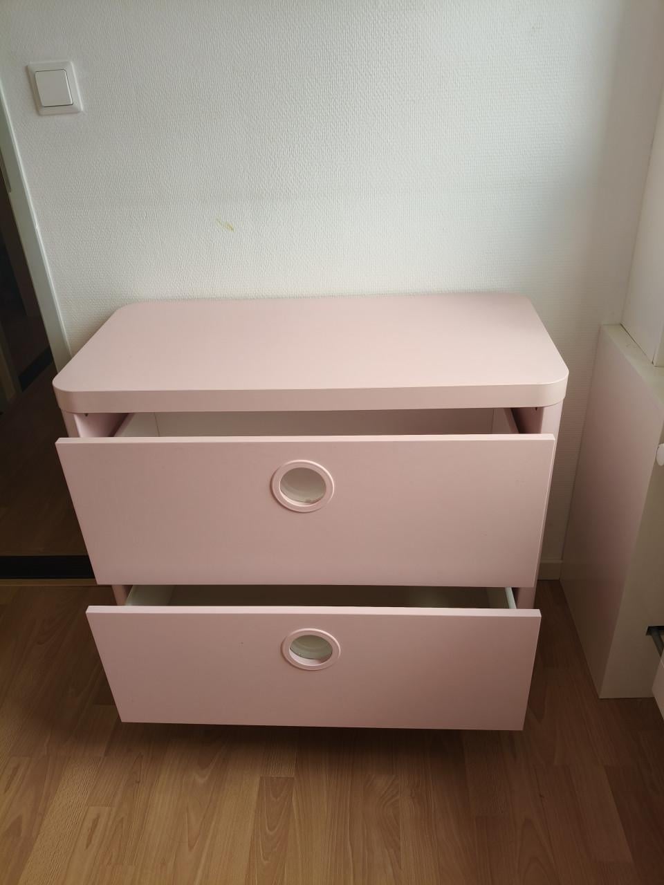 Complete peuter kamer met meegroeibed