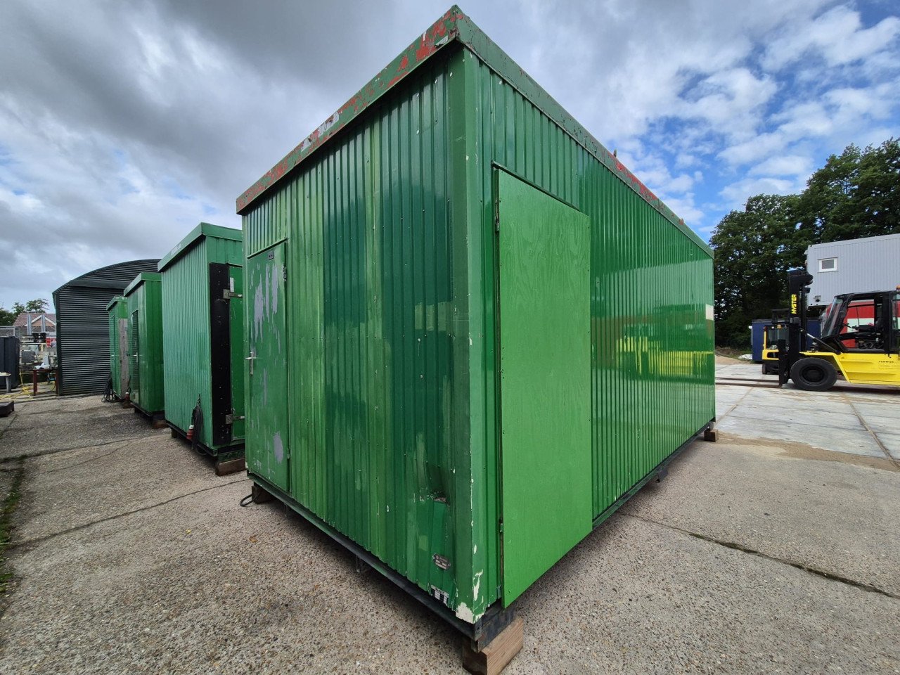 Meerdere 6x3m kantoorunits / bouwketen / woon/schaftunits