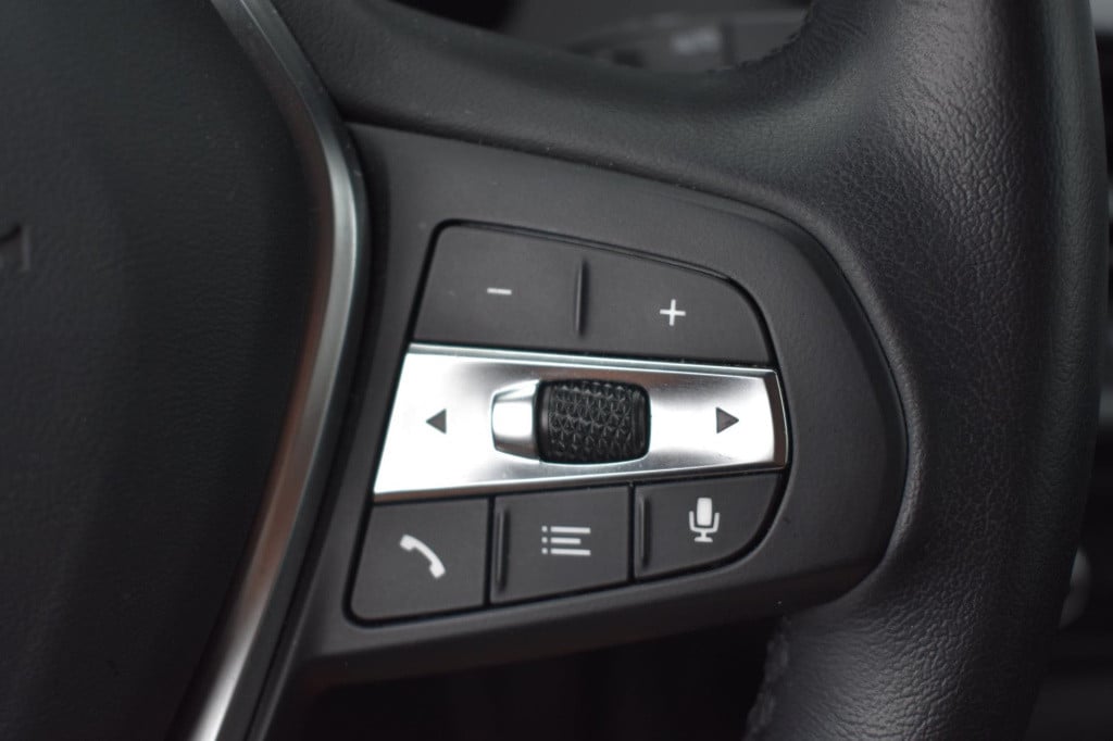 BMW 1 Serie 116i sportline | camera | apple carplay | android auto | nap | 
