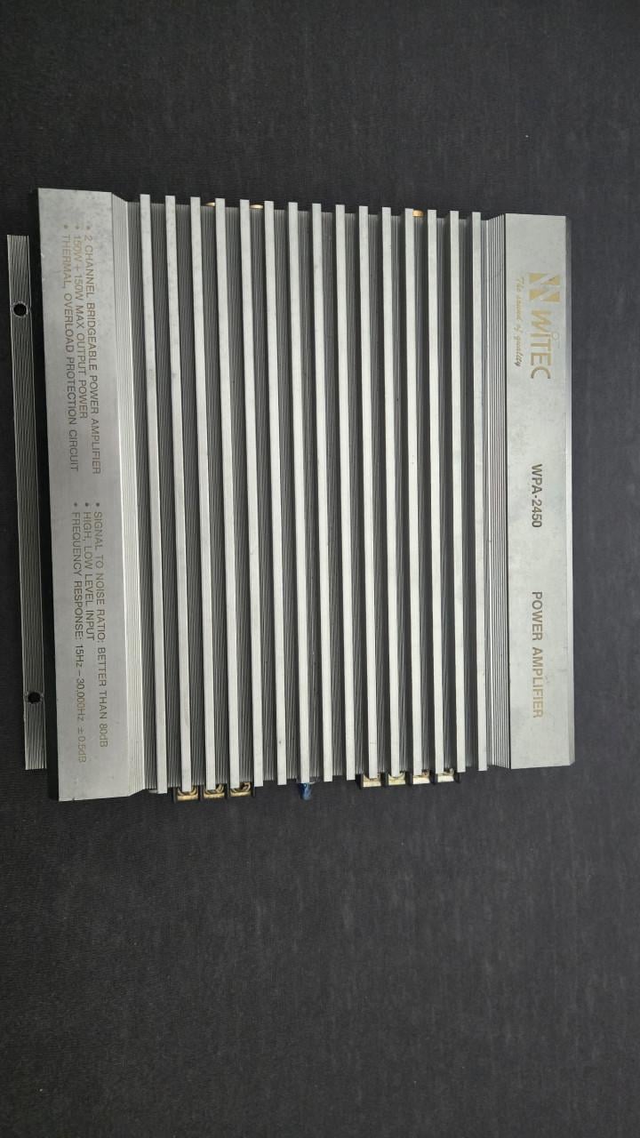 Wotec auto versterker