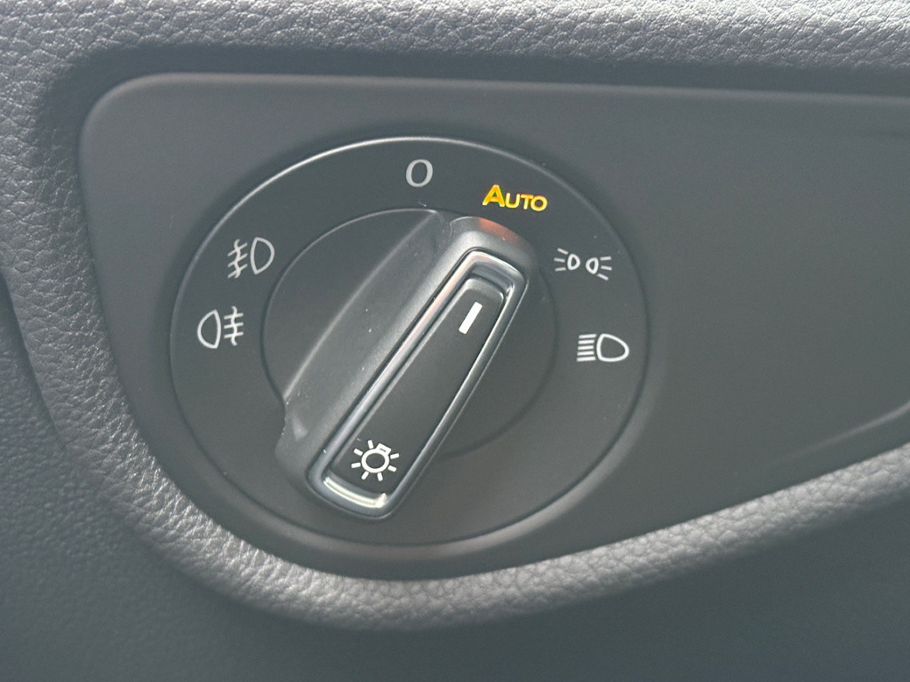 Volkswagen Touran 1.5 tsi 150pk dsg highline 7-persoons | dode hoek | virtu