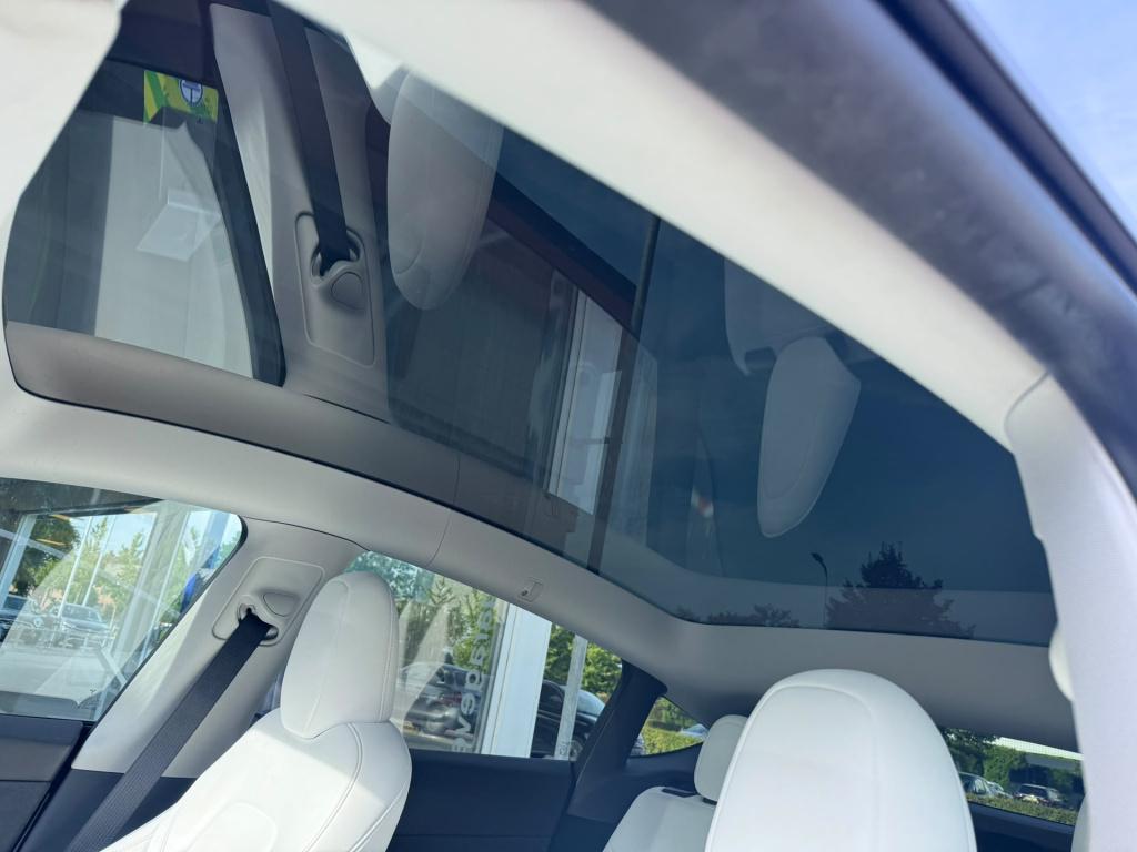 Tesla Model Y rwd 58 kwh