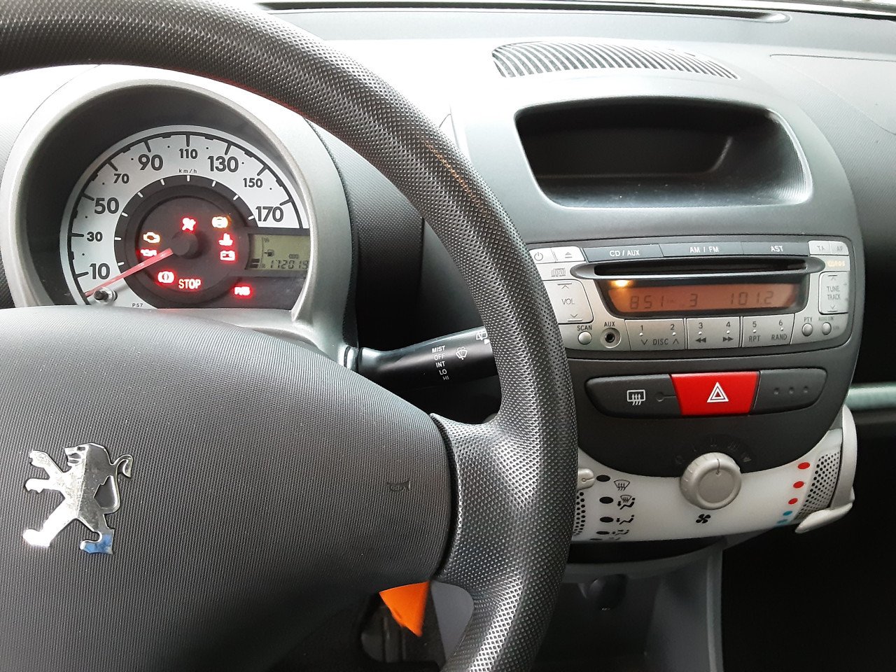 Peugeot 107 1.0-12V XR