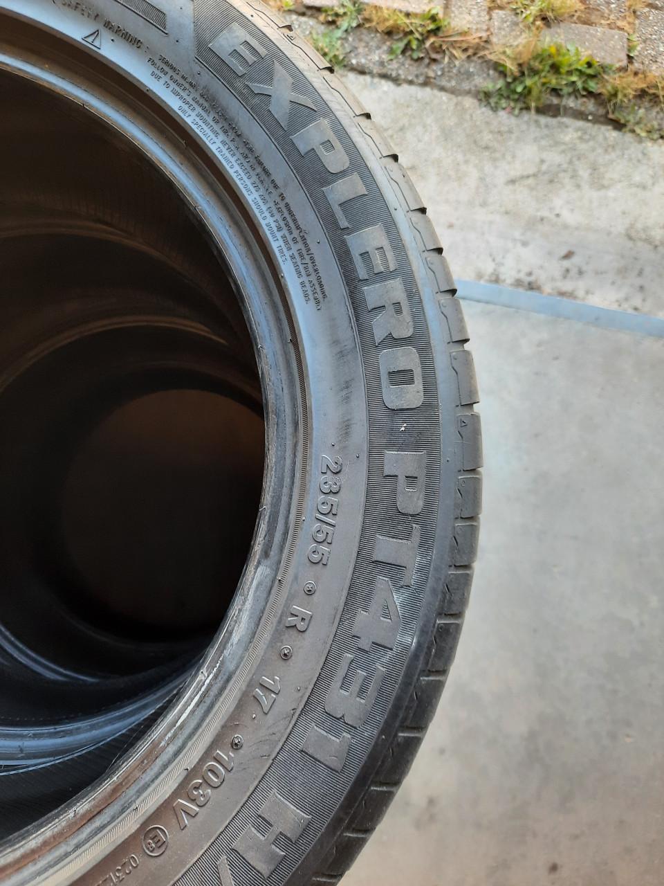 Zomerbanden voor bestel of personenbus