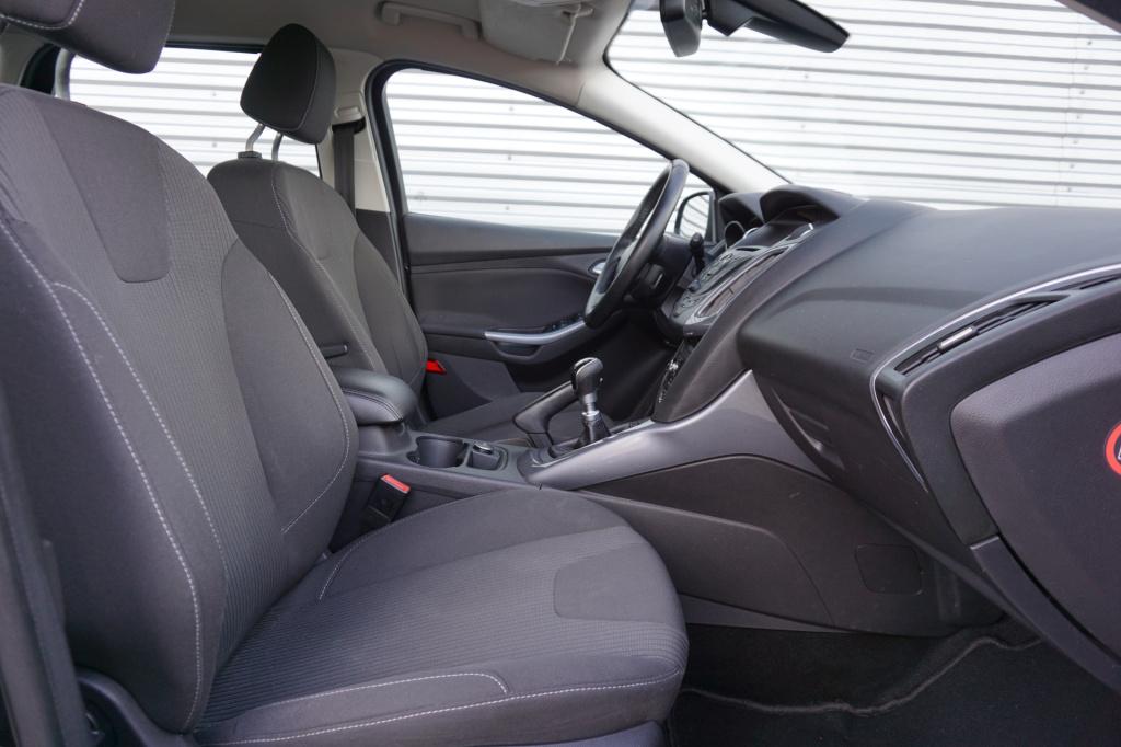 Ford Focus wagon 1.6 ecoboost lease titanium airco / navi / cruise / elektr