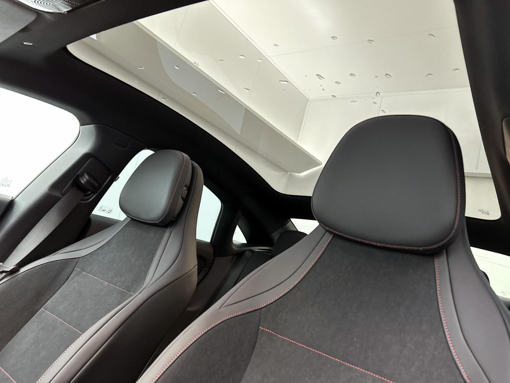 Mercedes-Benz Cla 250+ launch edition 85 kwh | trekhaak | memorypakket | ni