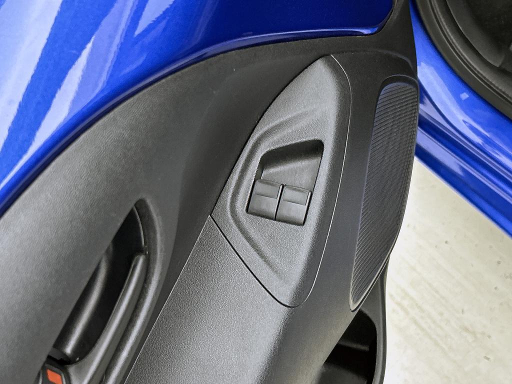 Peugeot 108 1.0 e-vti active top! | stoelverwarming | achteruitrijcamera | 