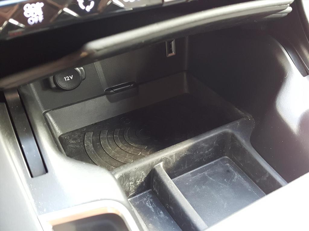 Ds Ds 7 crossback 1.6 puretech 180pk aut performance line |navi|bekleding l