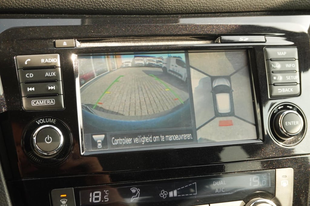 Nissan Qashqai 1.2 connect edition