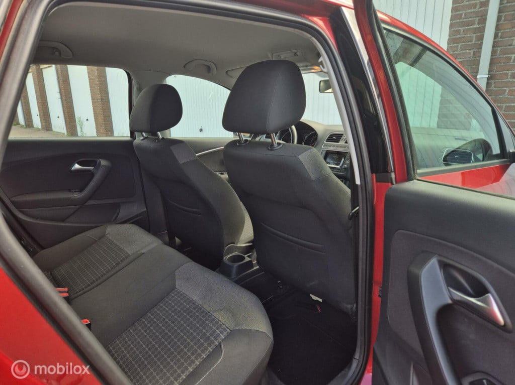 Volkswagen Polo 1.2 tsi comfortline / dealeronderhouden / cruisecontrol / b
