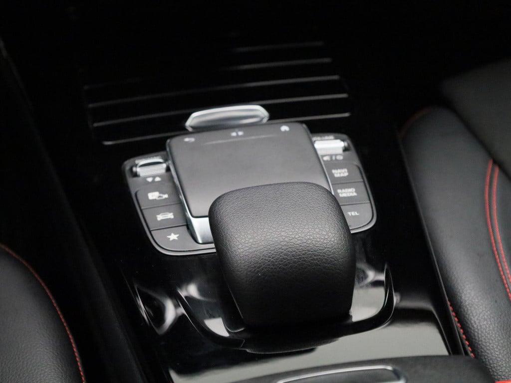 Mercedes-Benz A-Klasse 180 business solution amg | automaat | half leder | 