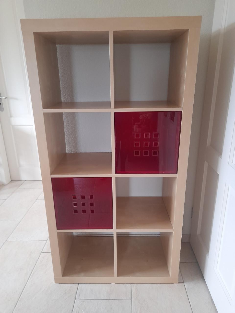 Kallaxkast  150H x 79 x 39 (in goede nette staat )