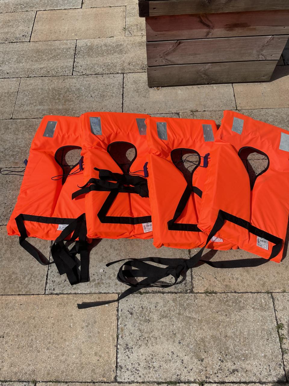 4 Nieuwe Reddingsvesten