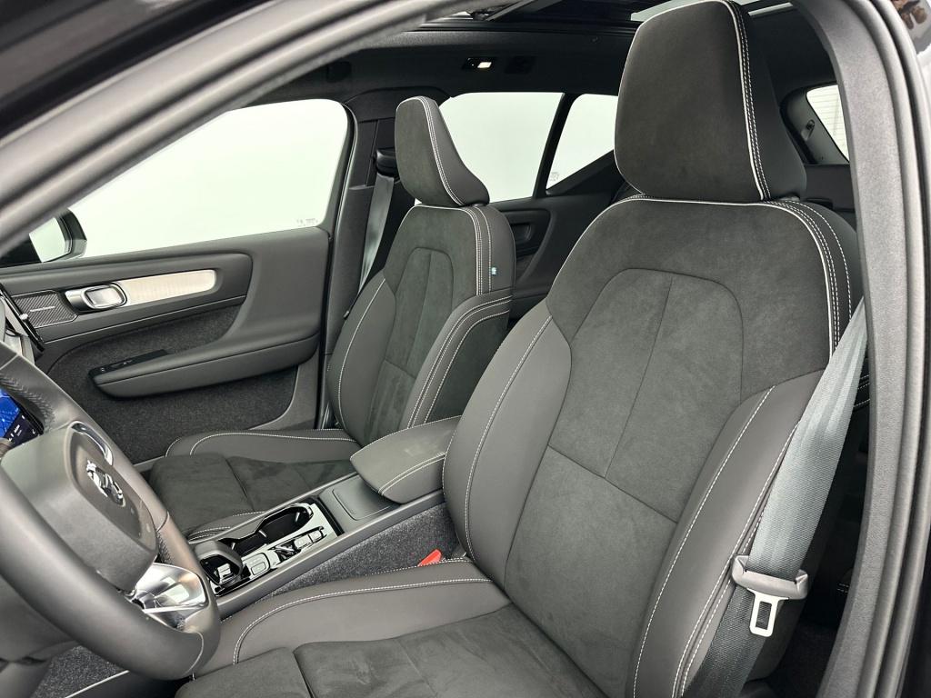 Volvo XC40 b4 197pk plus dark| 360camera| trekhaak| adap.cruise| h&k audio