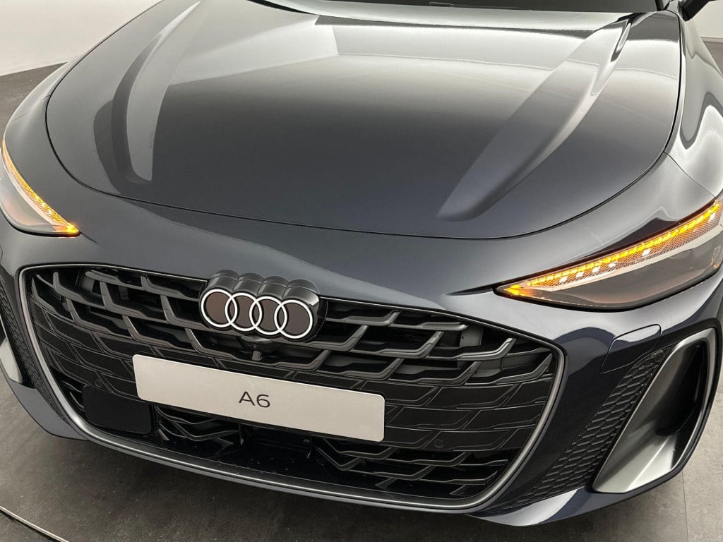 Audi A6 avant advanced edition 40 tfsi 150 kw / 204 pk avant 7 v
