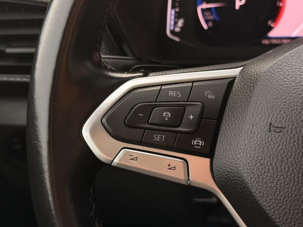 Volkswagen T-cross 1.0 tsi r-line | vc | acc | dab | trekhaak | stoelverwar