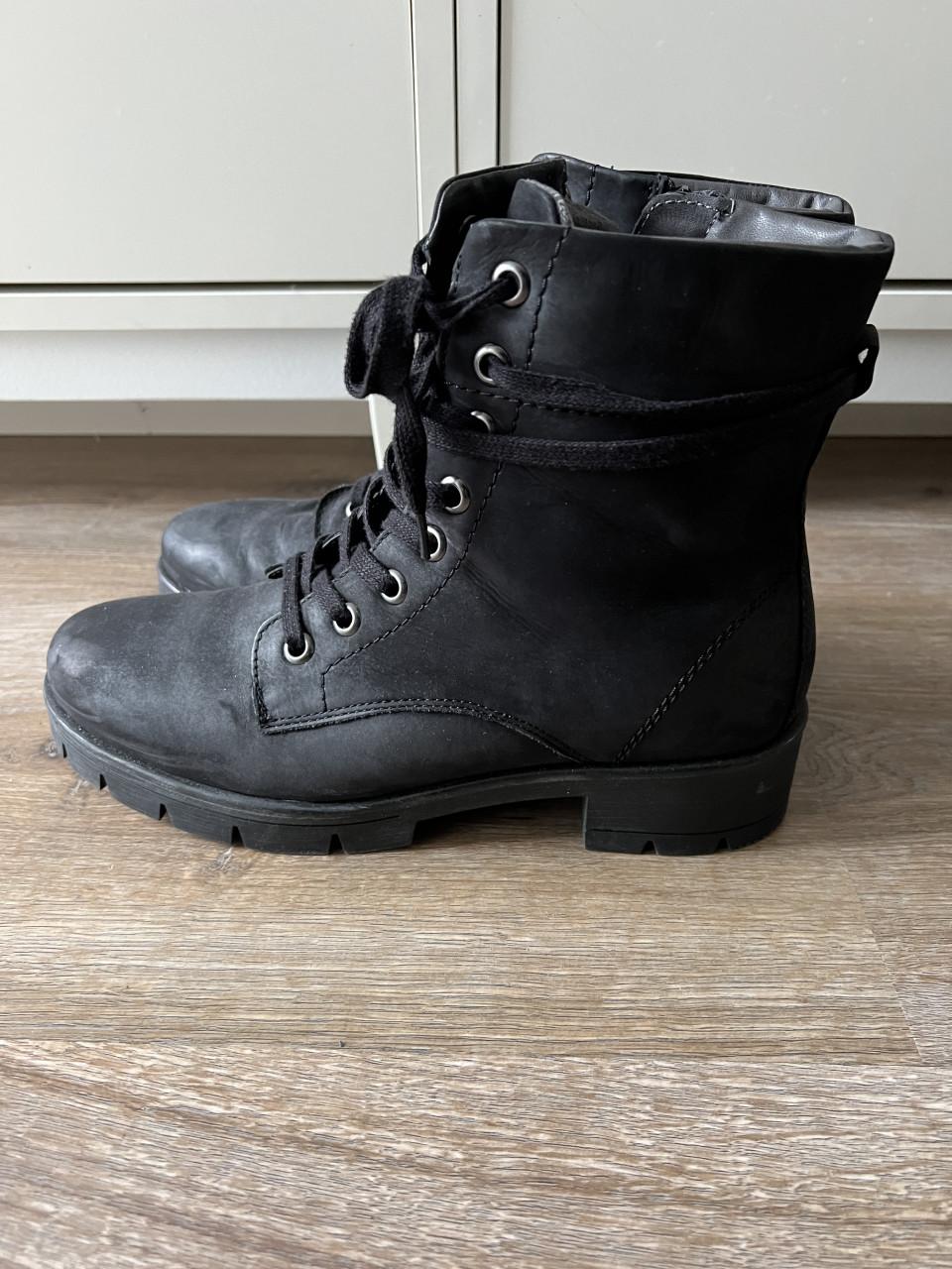 Zwarte laarsjes Medicus 42