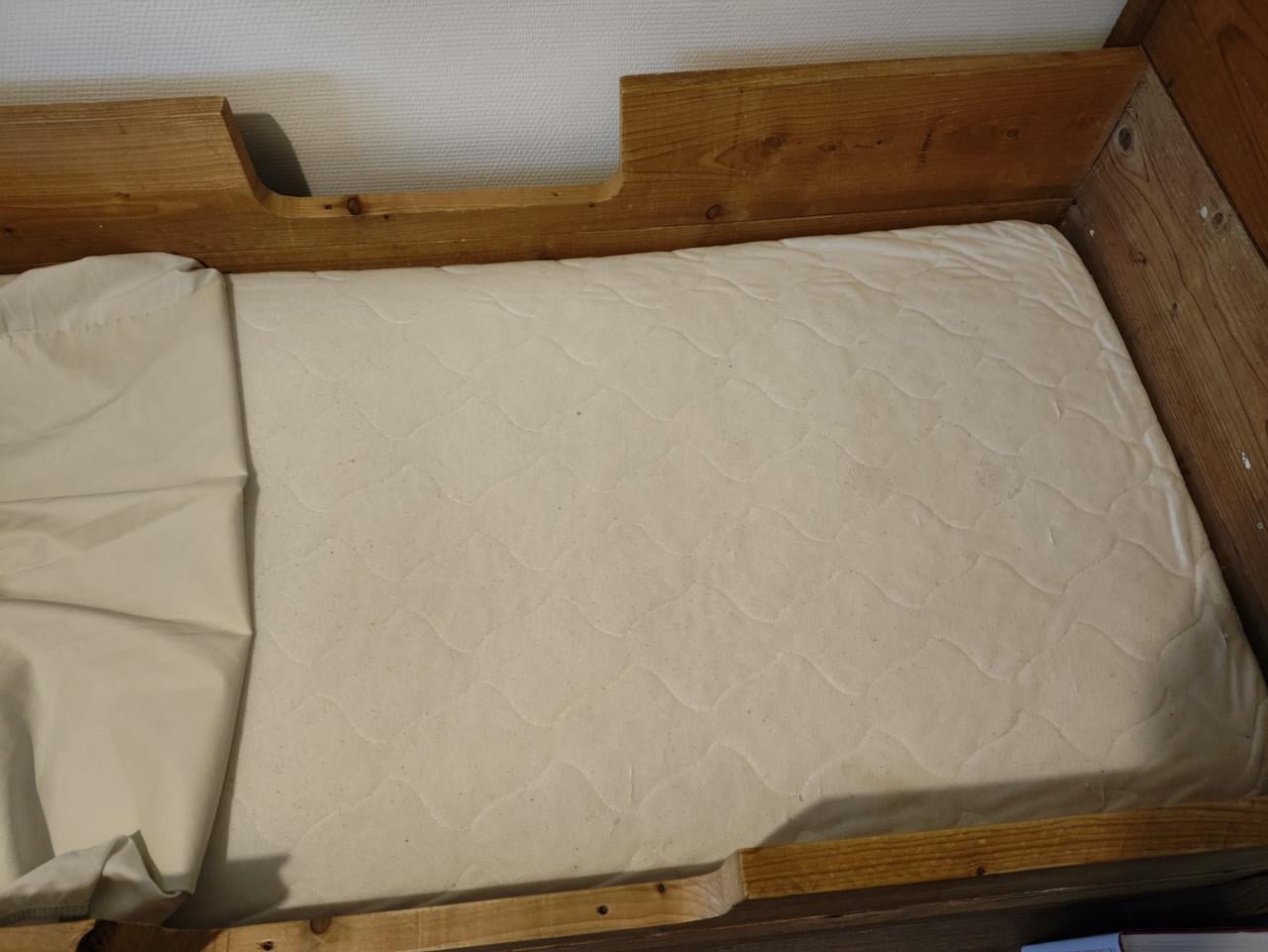 Peuterbed steigerhout