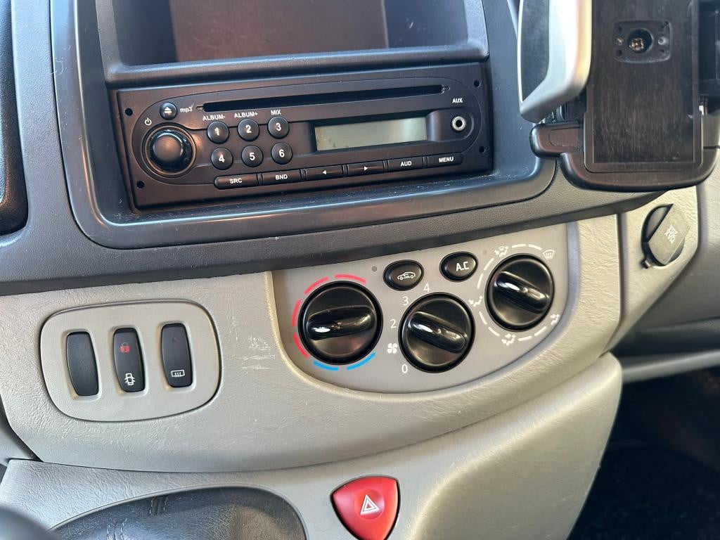 Opel Vivaro vivaro-2 2.0cdti/84kw-dpf-e4 2 buscamper - jaar apk, 3mnd garan