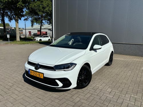 Volkswagen Polo 1.0TSI R-Line Pano 71.064KM Nap