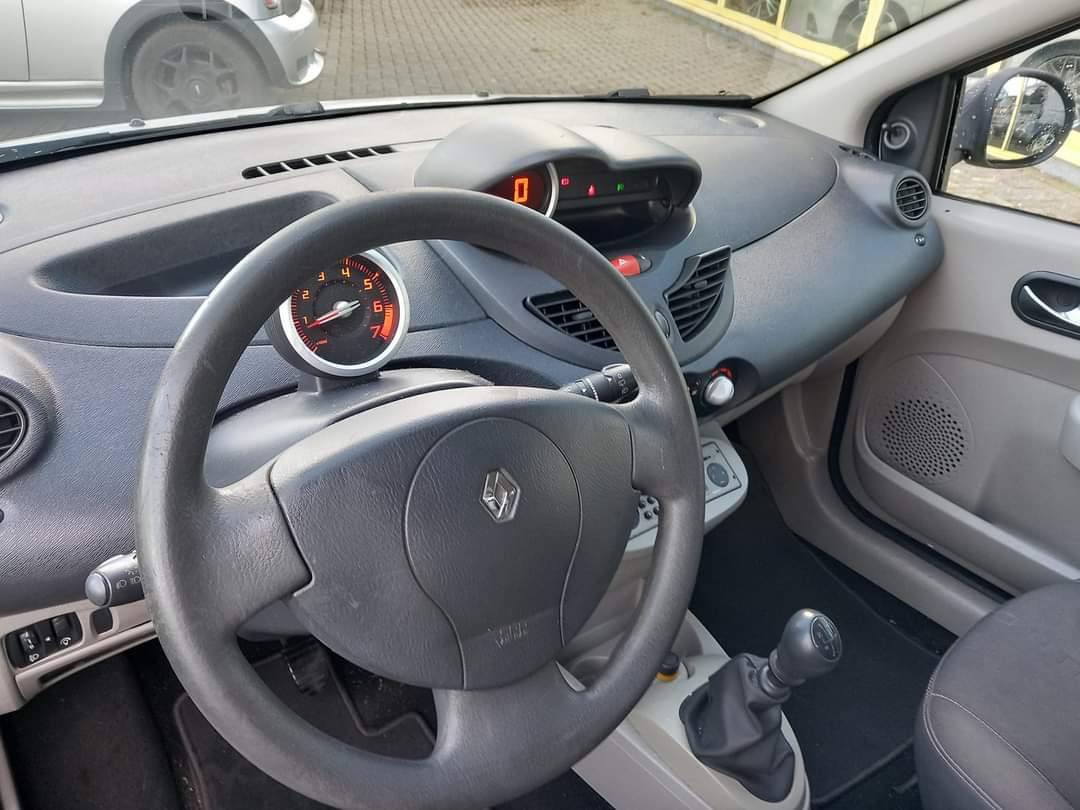 Renault TWINGO 1.2 Dynamic bj:2008 airco lm-velgen i.z.g.st
