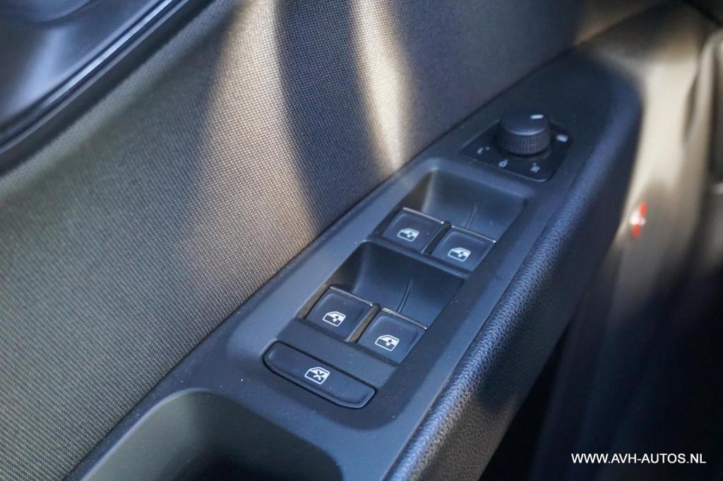 Seat Leon st 1.8 tsi fr business intense dsg automaat