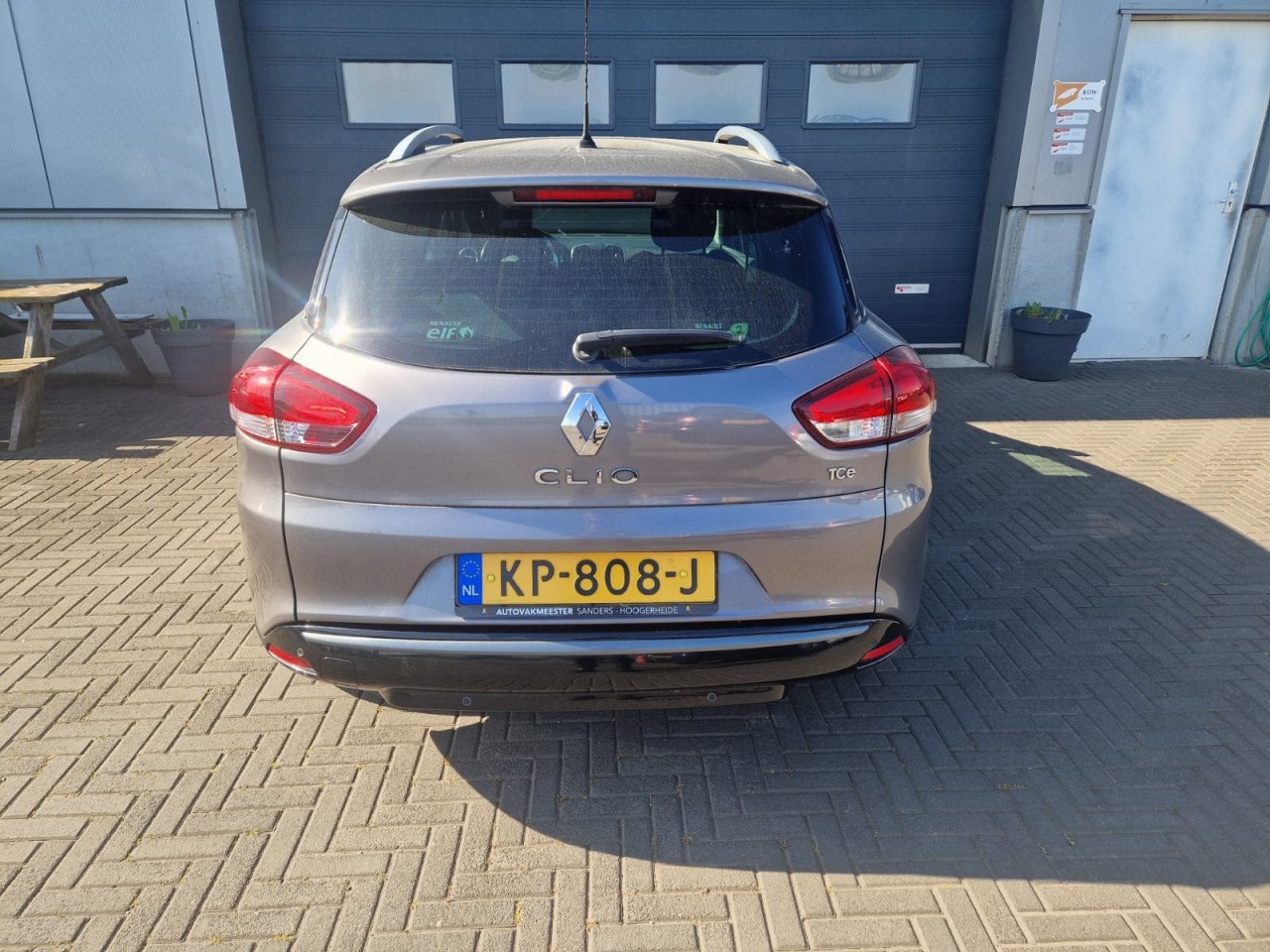 TE KOOP RENAULT CLIO 0.9 TCC EURO 6 SLECHTS 97.584 KM