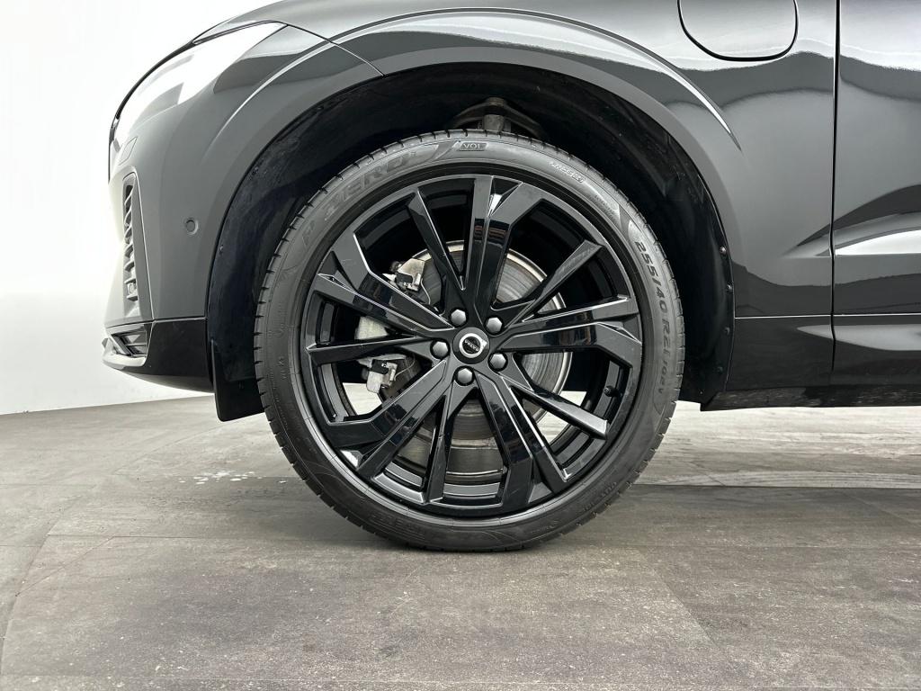 Volvo XC60 t6 398pk recharge black edition ultra| pano| luchtvering| 360 ca