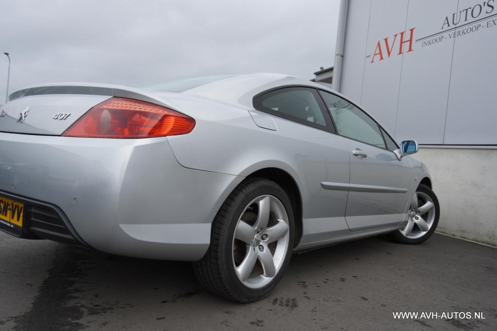 Peugeot 407 coupé 2.2-16v référence