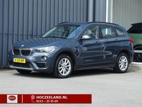 BMW X1 sdrive18i executive automaat | apple carplay | | el. koffer | 17"