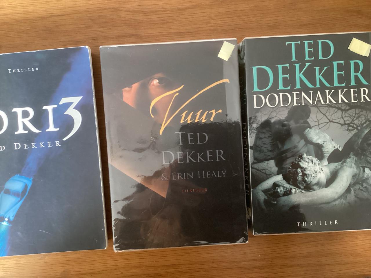 5 x thriller Ted Dekker