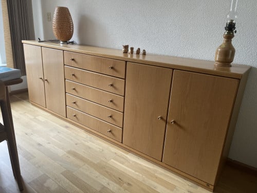 Blankhouten dressoir