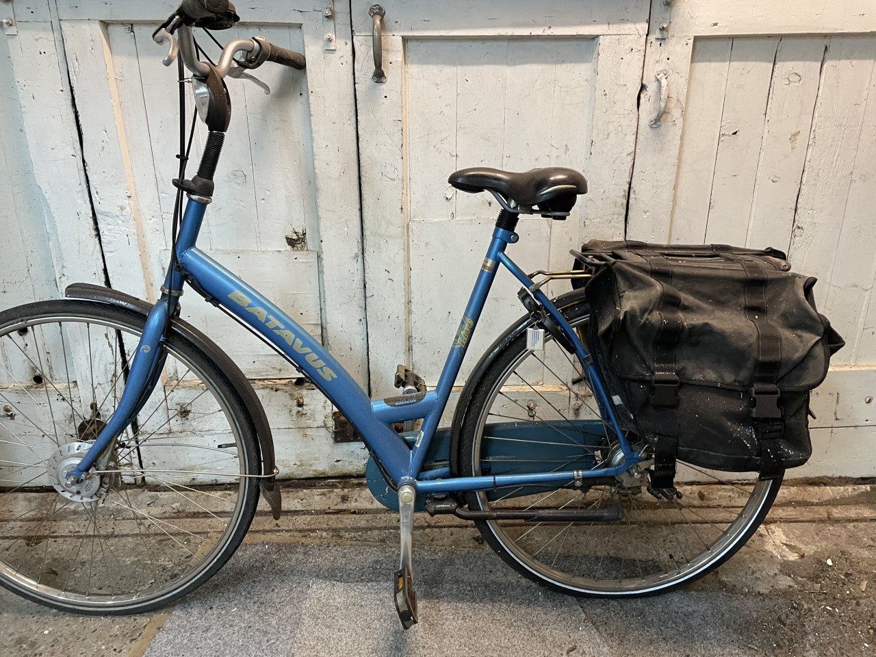 2 damesfietsen en 1 herenfiets