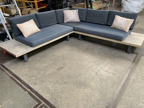 Loungset hardhout met Alminium grijs, set in orde, kussenhoezen gewassen,