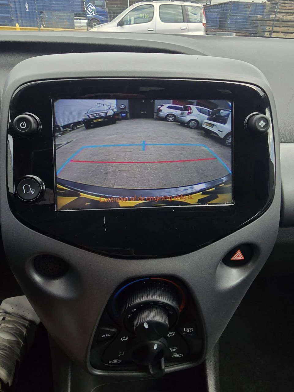 Toyota Aygo  AUTOMAAT !!!!!!!!! NIEUWSTAAT 13600km