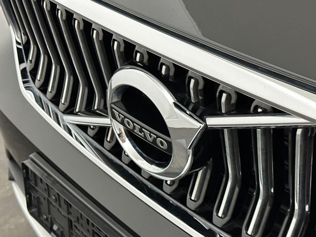 Volvo XC40 t4 211pk recharge inscription| camera| navi| trekhaak| pdc