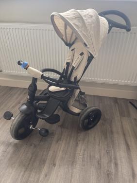 Driewieler met duwstang